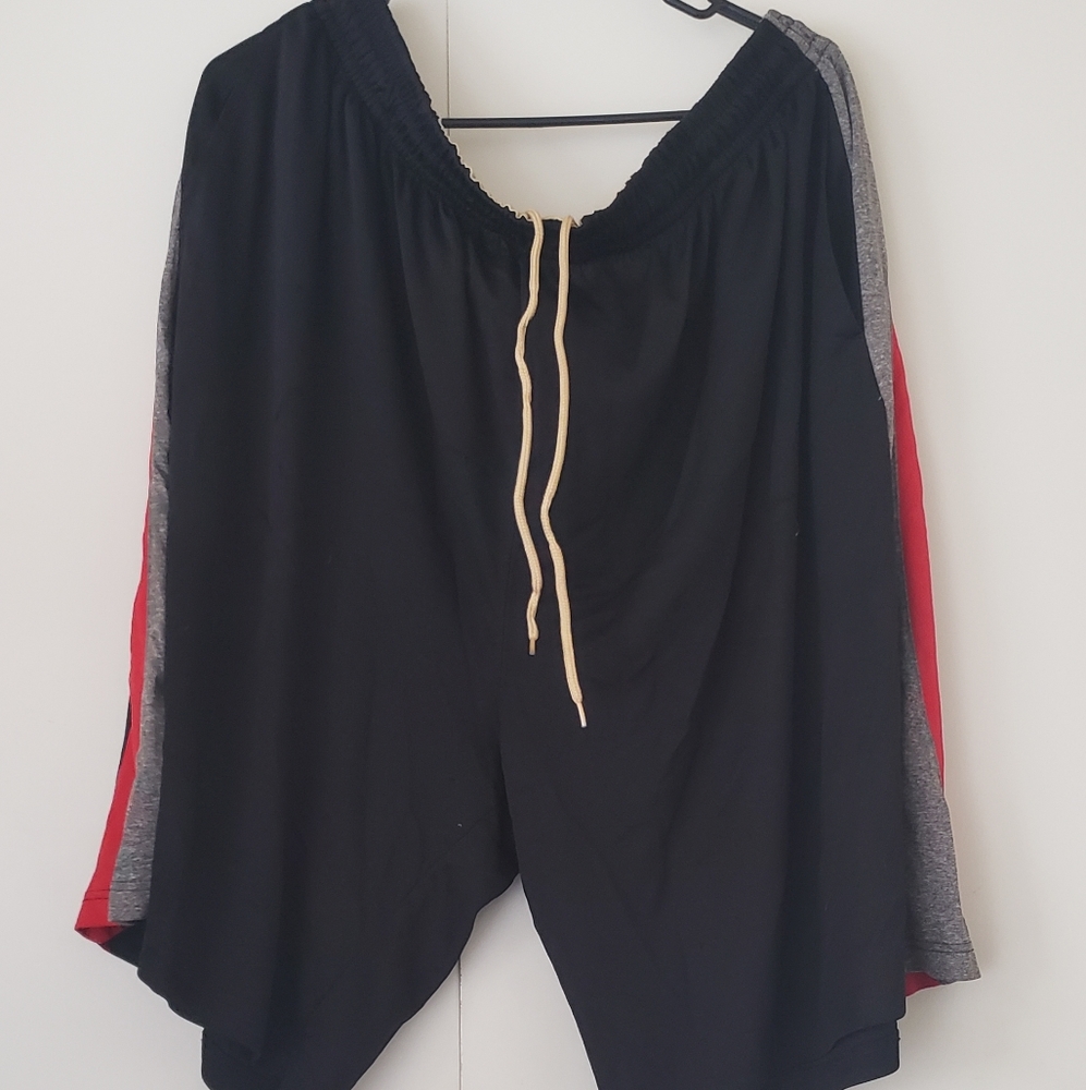 Mens basketball shorts